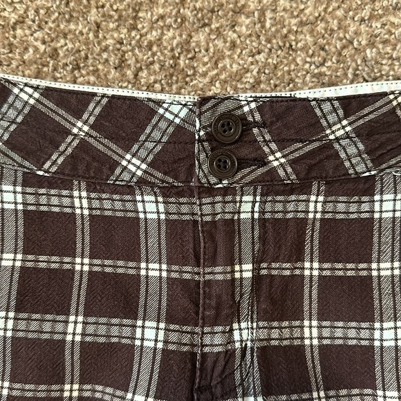 Junior’s Volcom Bermuda Shorts Size 9 - Picture 2 of 8